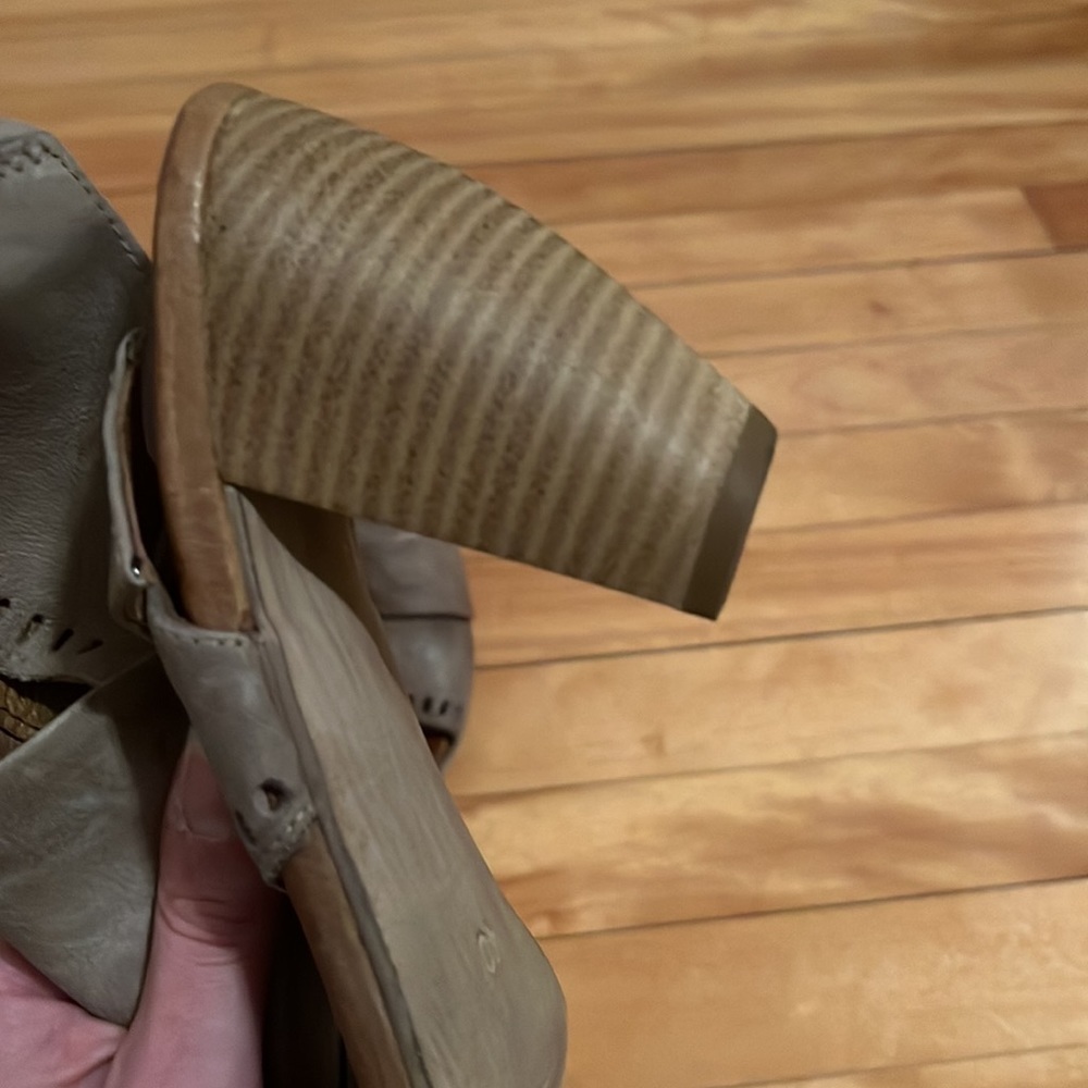 MIZ Mooz Moonlight Pebble peep toe in grey - Picture 6 of 13